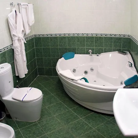 Kamelot Hotel 4*