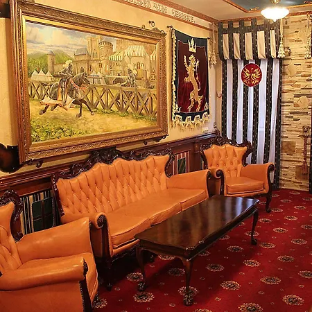 Kamelot Hotel 4*